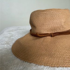 Aritzia Straw Hat, S/XS